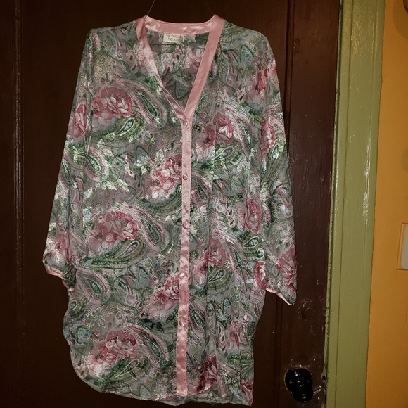Vintage Victoria's Secret gold label medium/large semi sheer sleep shirt - Picture 2 of 5